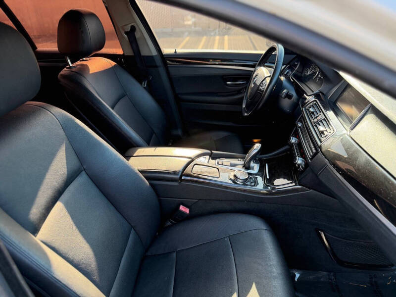 2014 BMW 5 Series 528i