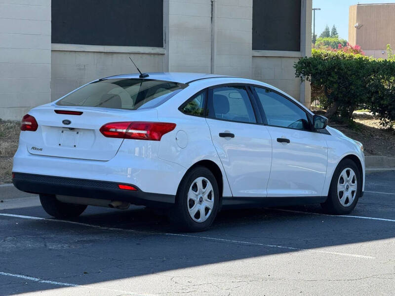 2017 Ford Focus S