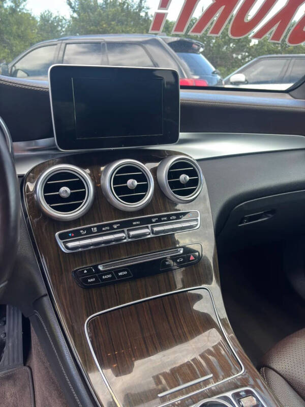 2017 Mercedes-Benz GLC GLC 300
