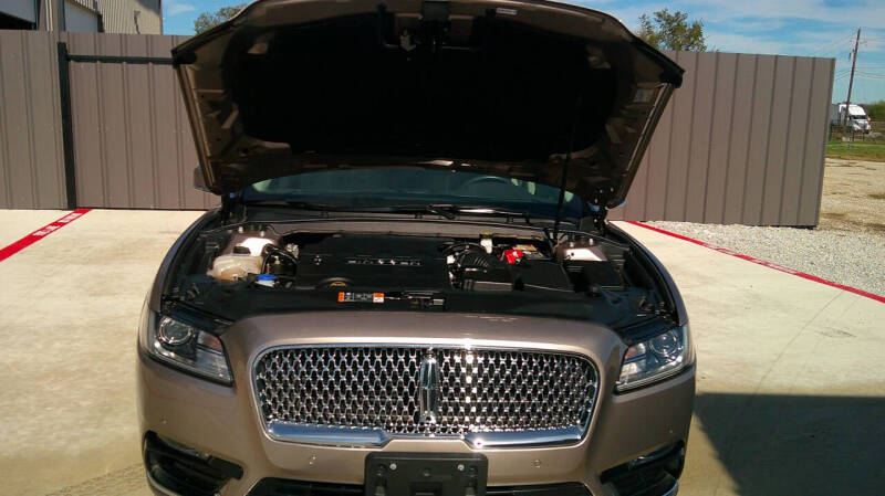 2019 Lincoln Continental Select