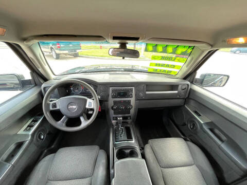 2008 Jeep Commander Sport