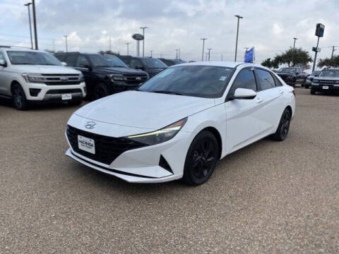 2021 Hyundai Elantra for sale at Hacienda Auto Outlet in Mcallen TX