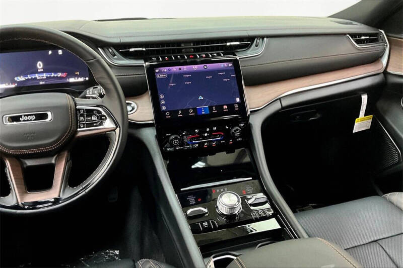 2025 Jeep Grand Cherokee L Summit