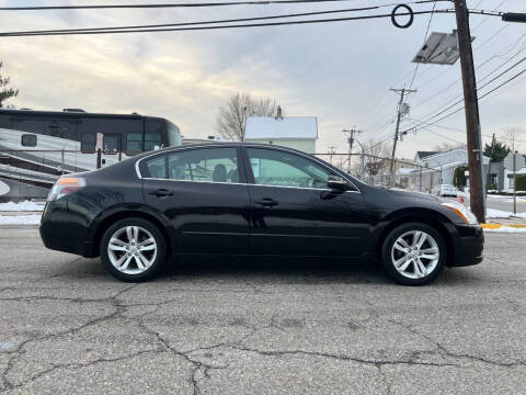 2011 Nissan Altima 3.5 SR