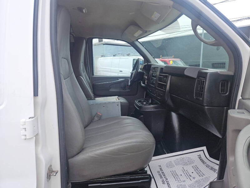 2015 GMC Savana 3500