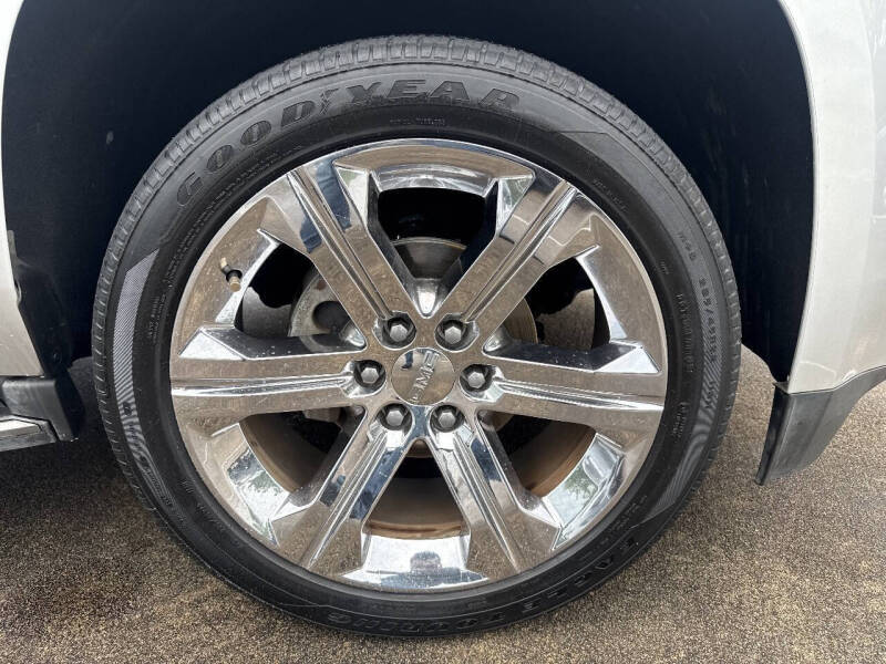 2017 GMC Yukon SLT
