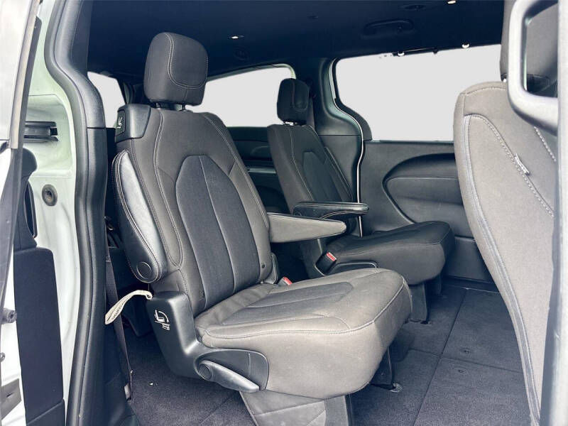 2021 Chrysler Pacifica Touring