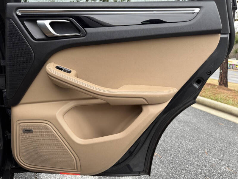 2021 Porsche Macan S