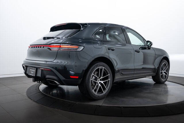 2025 Porsche Macan