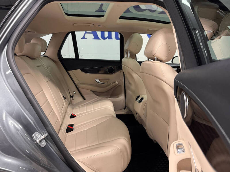 2017 Mercedes-Benz GLC GLC 300