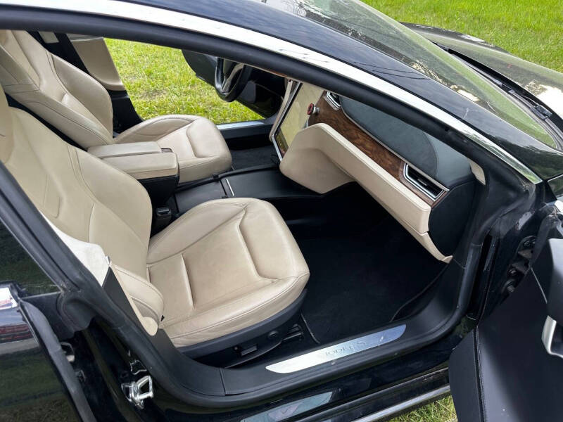 2016 Tesla Model S 75D