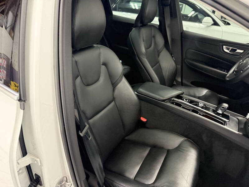 2023 Volvo XC60 B5 Core