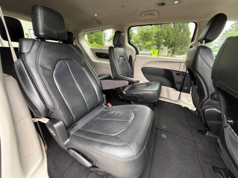 2018 Chrysler Pacifica Touring L