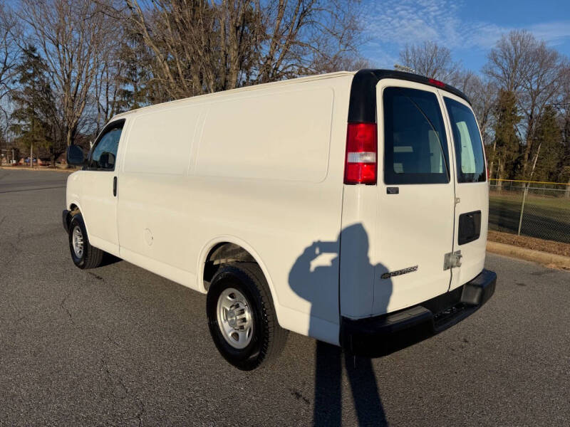 2021 Chevrolet Express 2500