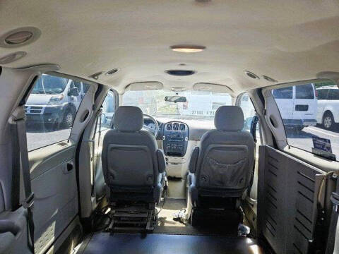 2006 Dodge Grand Caravan SE