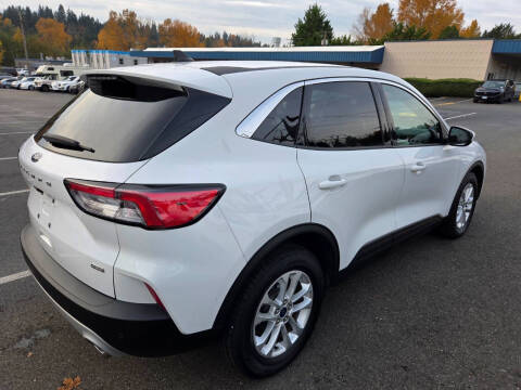 2021 Ford Escape Hybrid SE