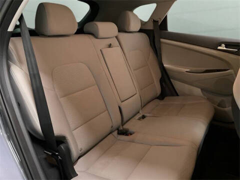 2021 Hyundai Tucson SE