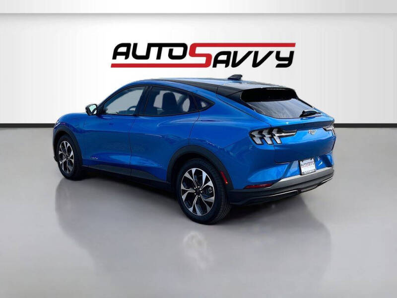 2025 Ford Mustang Mach-E Select