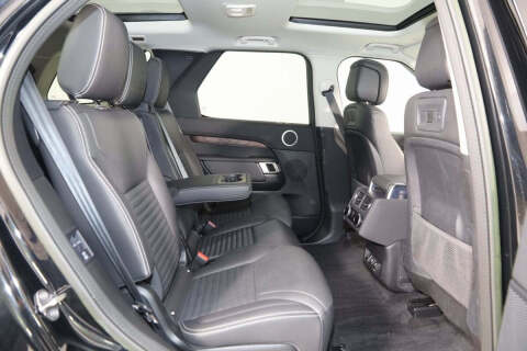 2023 Land Rover Discovery P300 S