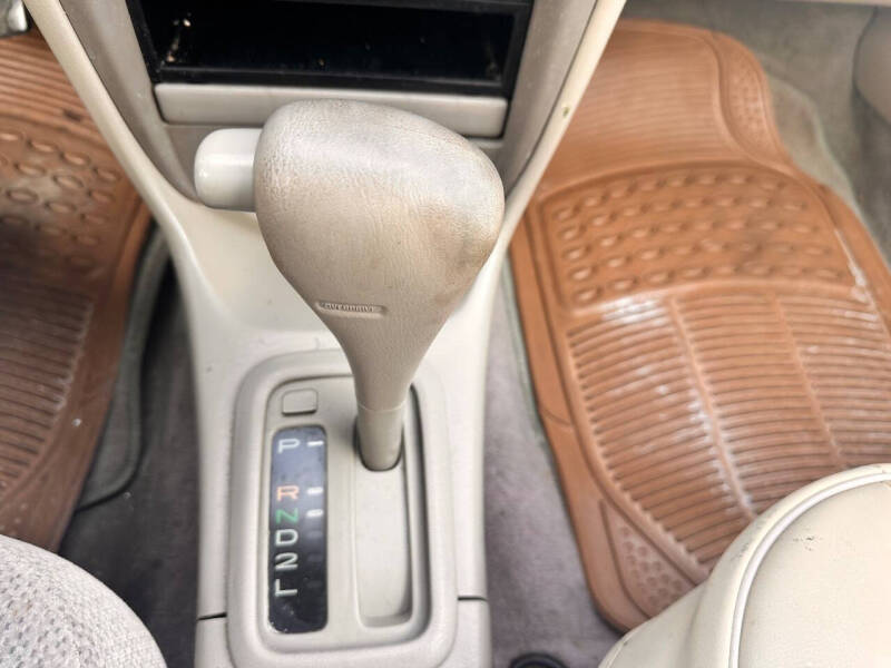 2002 Toyota Corolla LE