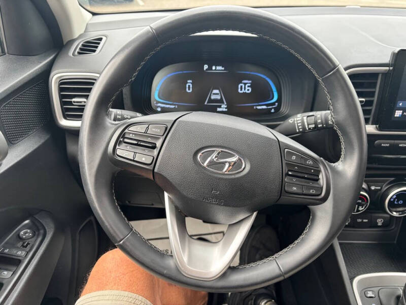 2024 Hyundai Venue SEL