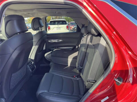 2023 Genesis GV70 2.5T Standard