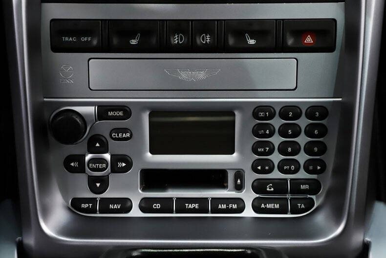 2003 Aston Martin V12 Vanquish