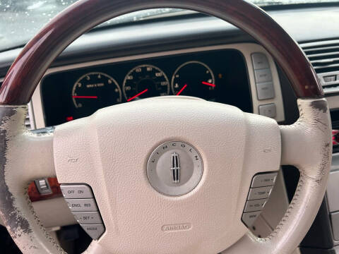 2003 Lincoln Navigator Luxury