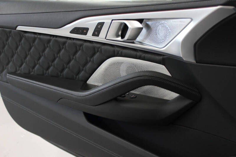 2022 BMW M8 Competition