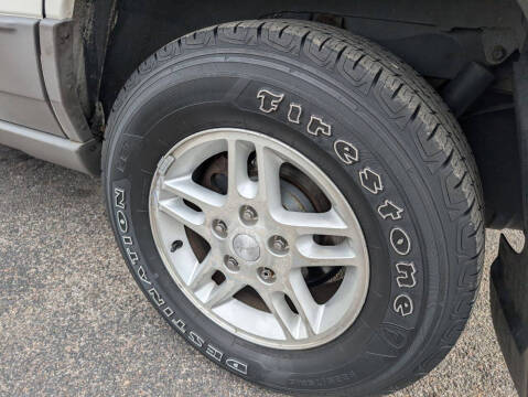 2004 Jeep Grand Cherokee Laredo