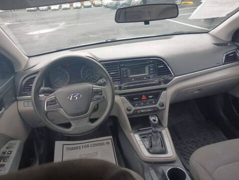 2017 Hyundai Elantra