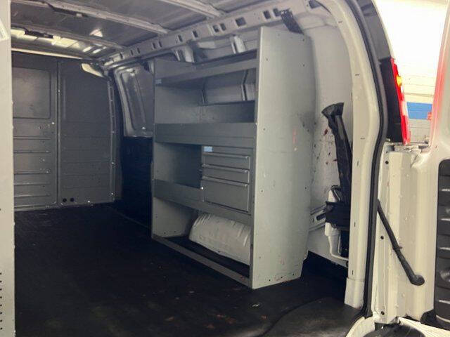 2021 Chevrolet Express 2500