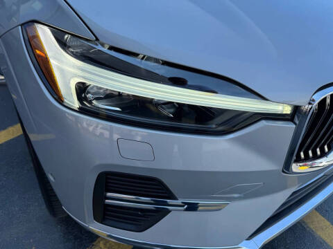 2023 Volvo XC60 B5 Ultimate Bright Theme