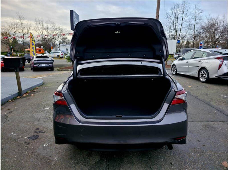 2023 Toyota Camry LE