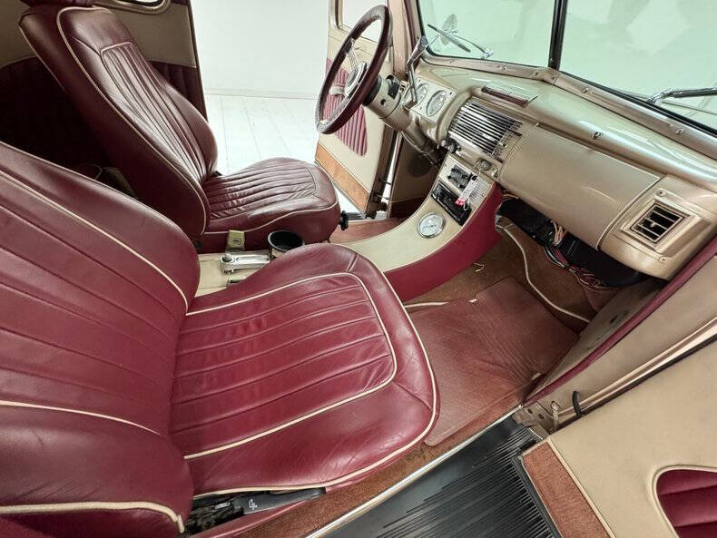 1940 Ford Deluxe