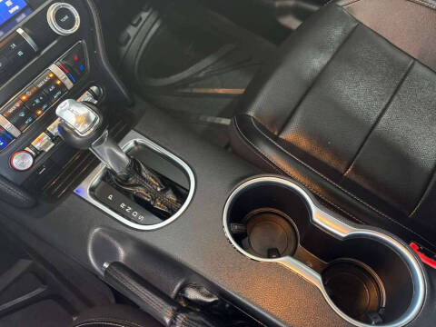 2022 Ford Mustang
