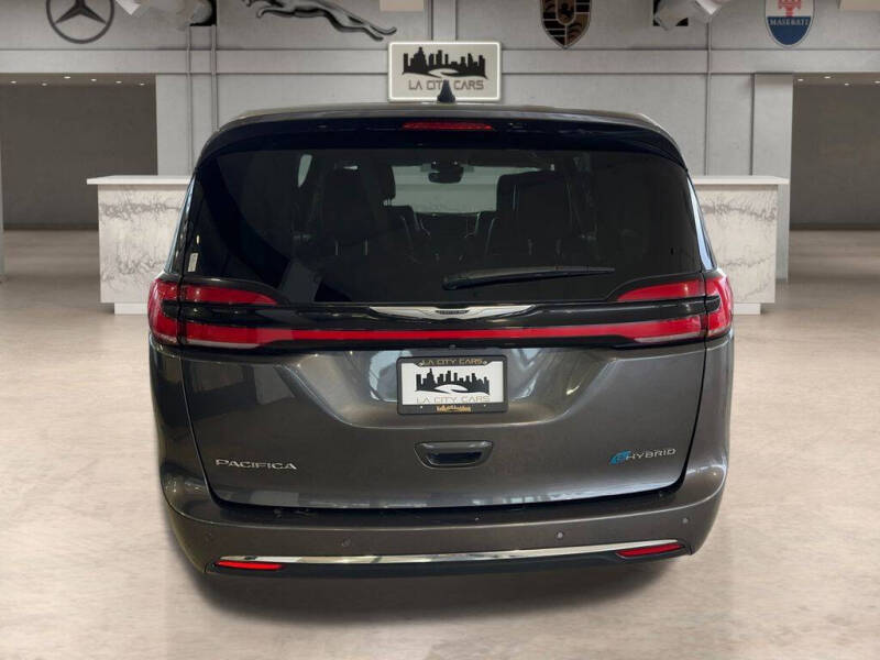 2023 Chrysler Pacifica Plug-In Hybrid Touring L