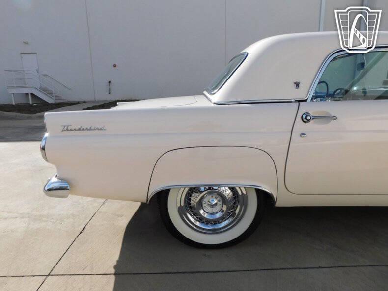 1955 Ford Thunderbird