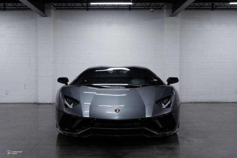 2019 Lamborghini Aventador LP 740-4 S