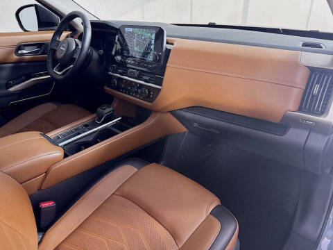 2024 Nissan Pathfinder Platinum