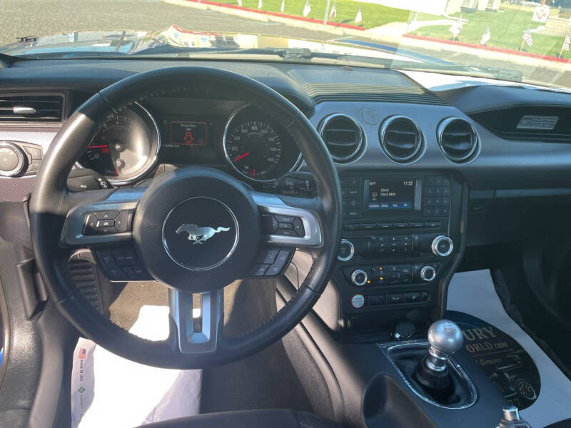 2016 Ford Mustang EcoBoost Premium