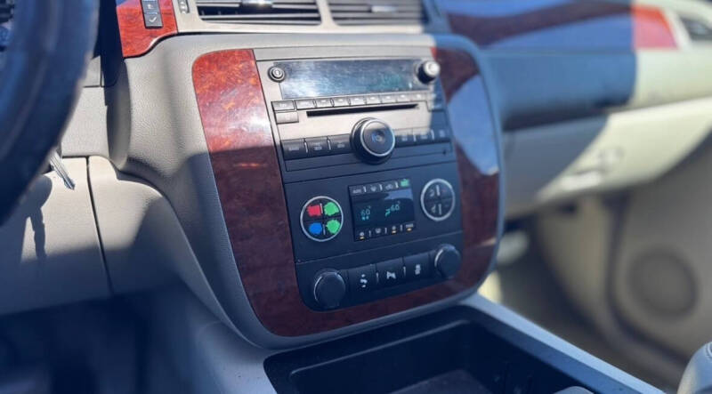 2013 Chevrolet Suburban LT