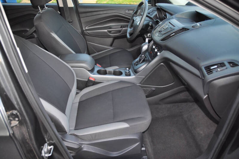 2015 Ford Escape S