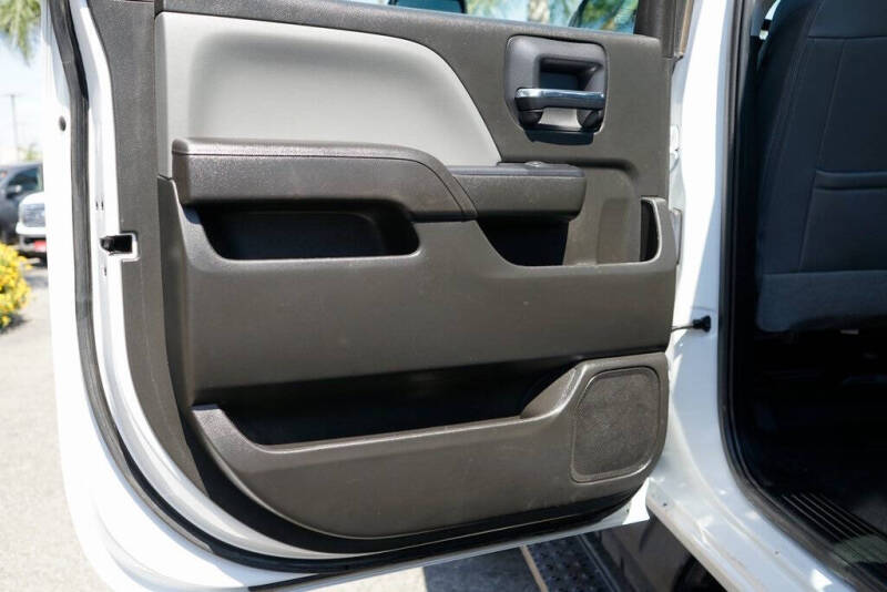 2022 Chevrolet Silverado 5500HD