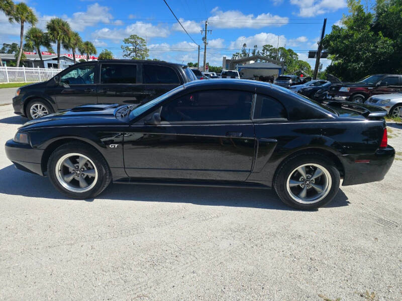 2002 Ford Mustang GT Deluxe