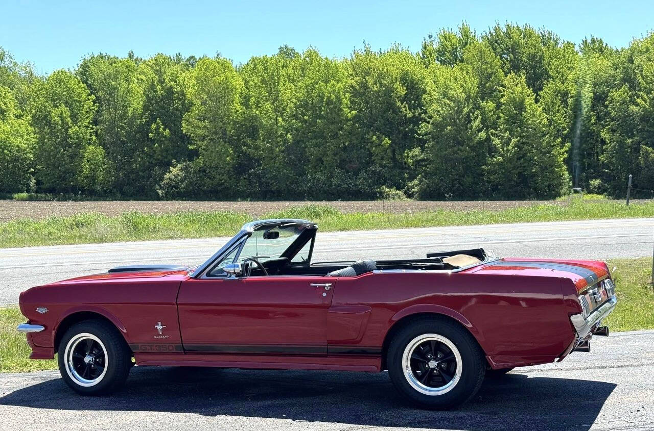1965 Ford Mustang 69