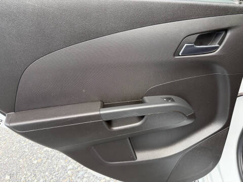 2017 Chevrolet Sonic LT Auto