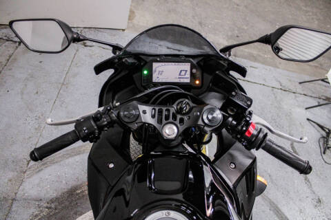 2023 Yamaha YZF-R3 ABS