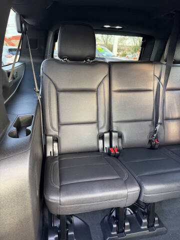 2022 Chevrolet Suburban LT