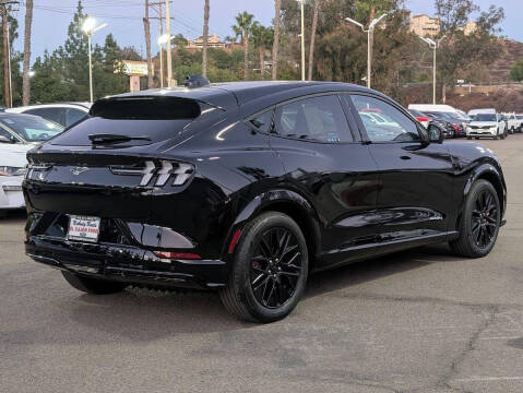 2025 Ford Mustang Mach-E Premium